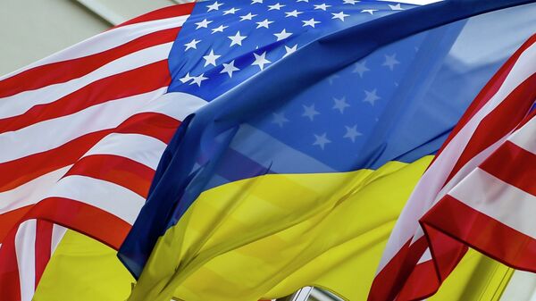 Флаги США и Украины. Архивное фото - Sputnik Кыргызстан