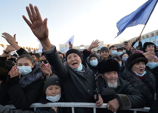 Концерт в Бишкеке по случаю победы Садыра Жапарова на президентских выборах - Sputnik Кыргызстан
