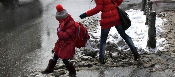 Мартовский снег во Владивостоке - Sputnik Кыргызстан