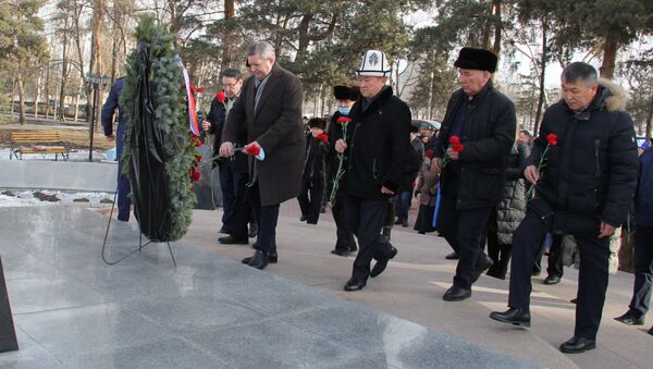 78-ю годовщину прорыва блокады Ленинграда отметили в Бишкеке  - Sputnik Кыргызстан