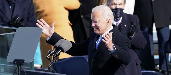 Президент Джо Байден во время своей инаугурации - Sputnik Кыргызстан