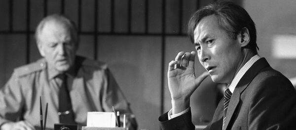 Сүймөнкул Чокморов Бөрү зындан фильминде - Sputnik Кыргызстан