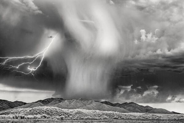 Снимок Nature's Fury фотографа Ken Sklute, победивший в категории Landscape конкурса 2nd Life in Another Light Photo Contest - Sputnik Кыргызстан