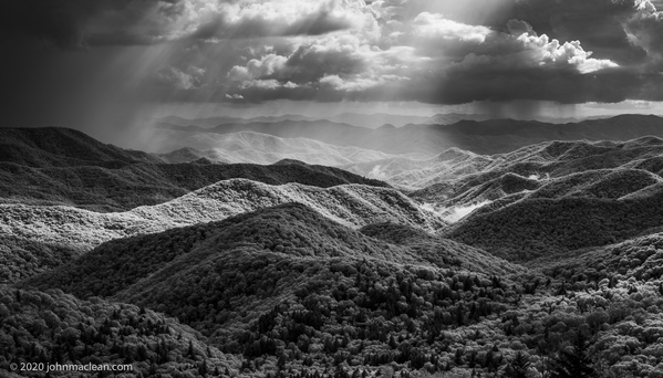 Снимок Caney Fork in Between Storms  фотографа John MacLean, победивший в категории Black & White конкурса 2nd Life in Another Light Photo Contest - Sputnik Кыргызстан