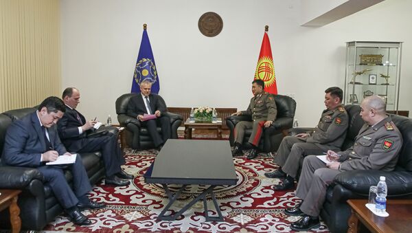 Рабочая поездка генерального секретаря ОДКБ Станислава Заса в Бишкек - Sputnik Кыргызстан