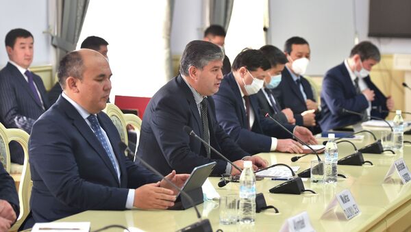 И.о. вице-премьер-министра КР встретился со спецпредставителем ЕС по Центральной Азии - Sputnik Кыргызстан