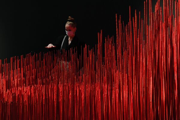 Выставка Алла Урбан. Из железа в каплю света в Третьяковской галерее - Sputnik Кыргызстан
