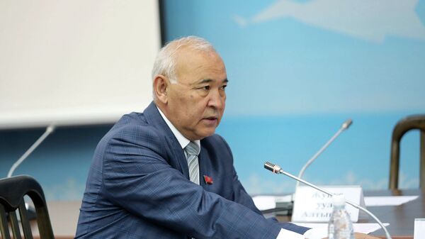 Жогорку Кеңештин депутаты Кубанычбек Жумалиев - Sputnik Кыргызстан