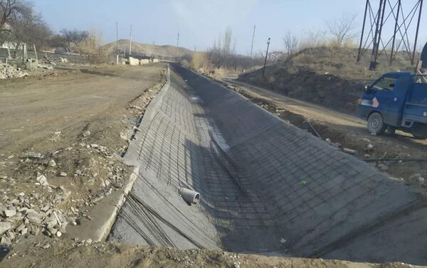 Каналдын экөө Кадамжай районунда, дагы экөө Баткен жана Лейлек райондорунда салынууда - Sputnik Кыргызстан