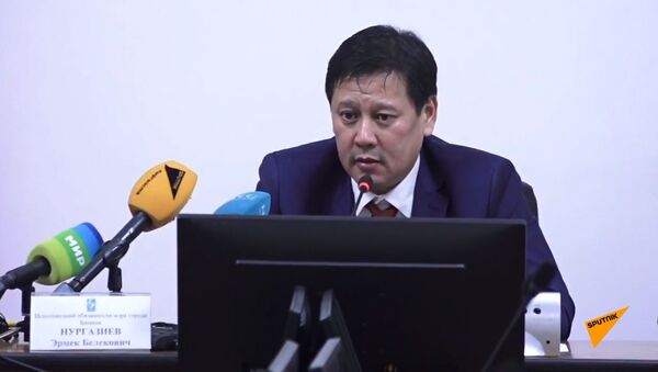 Пресс-конфереция нового и. о. мэра Бишкека Эрмека Нургазиева — прямой эфир - Sputnik Кыргызстан