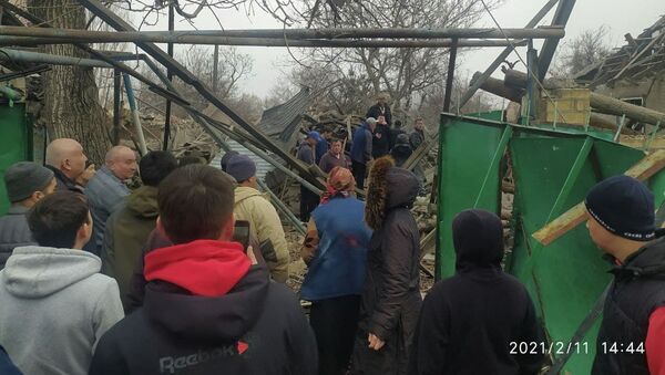 На месте взрыва частного дома в районе Аламединского рынка - Sputnik Кыргызстан