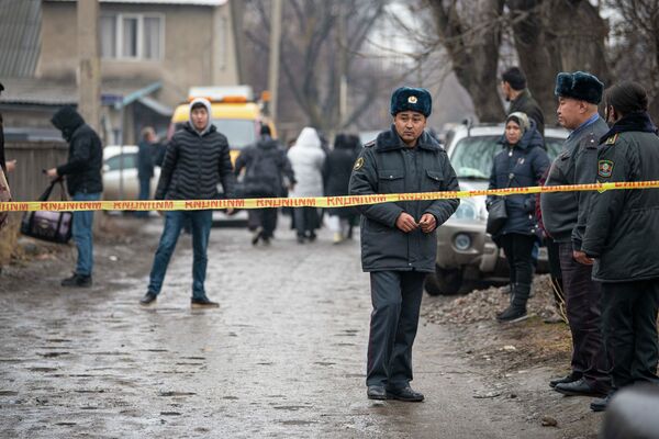 Милиция ведет следствие - Sputnik Кыргызстан