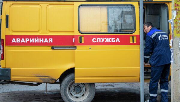 Аварийная служба на месте взрыва газа в частом доме в Аламединском районе Бишкека - Sputnik Кыргызстан