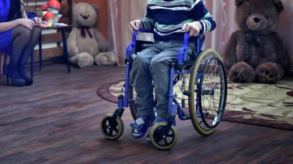 Ребёнок с инвалидностью. Архивное фото - Sputnik Кыргызстан