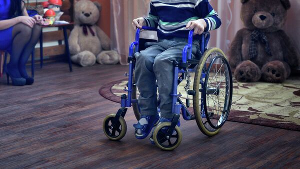 Ребёнок с инвалидностью. Архивное фото - Sputnik Кыргызстан