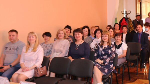  В Оше встретили делегацию российских учителей гуманитарного проекта Минпросвещения России Российский учитель за рубежом - Sputnik Кыргызстан