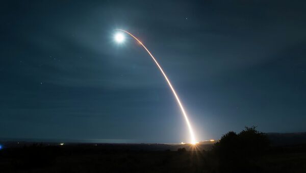 Minuteman III баллистикалык ракетасын сыноо. Архив - Sputnik Кыргызстан