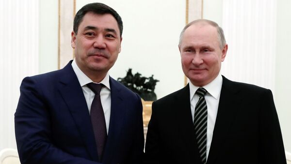 Президент Кыргызской Республики Садыр Жапаров и президент РФ Владимир Путин во время встречи в Кремле - Sputnik Кыргызстан