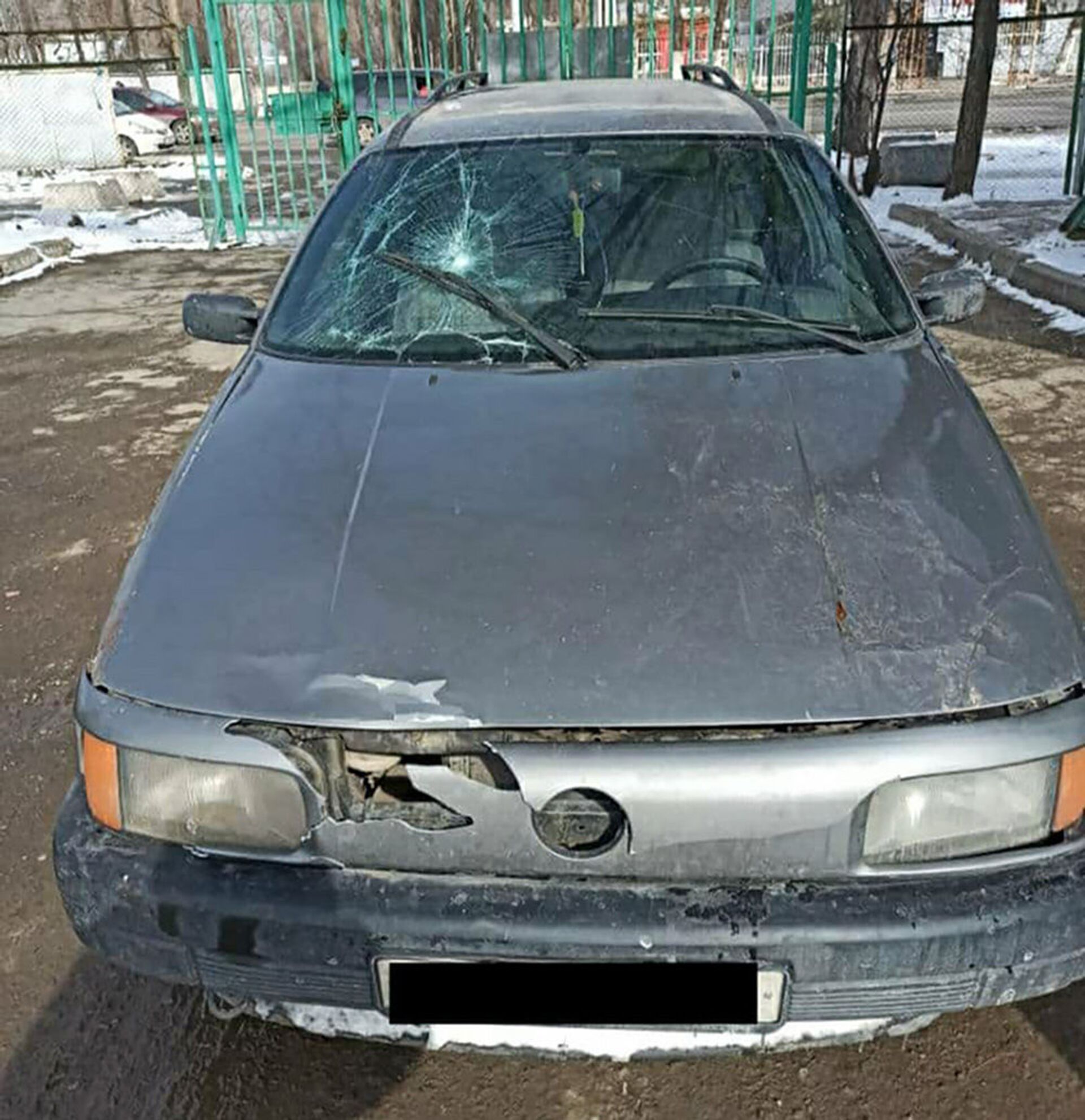 В Бишкеке на авто сбили парня — подозреваемого задержали через два дня - Sputnik Кыргызстан, 1920, 27.02.2021