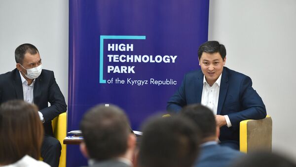 Встреча премьер-министра Улукбека Марипова с предпринимателями, работающими в IT-сфере - Sputnik Кыргызстан