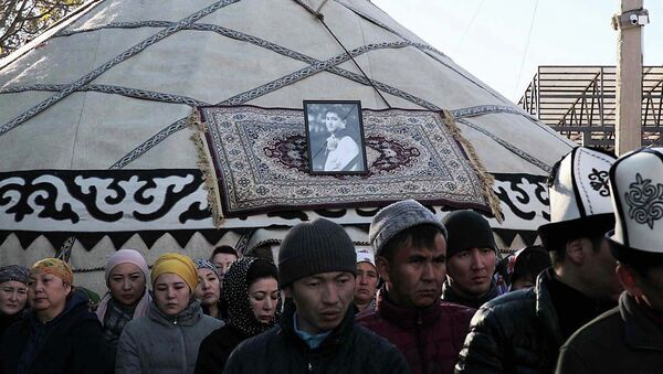Похороны депутата Жогорку Кенеша Улана Чолпонбаева - Sputnik Кыргызстан