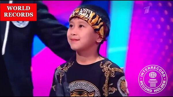 Юный кыргызстанец установил мировой рекорд в шоу на Первом канале. Видео - Sputnik Кыргызстан