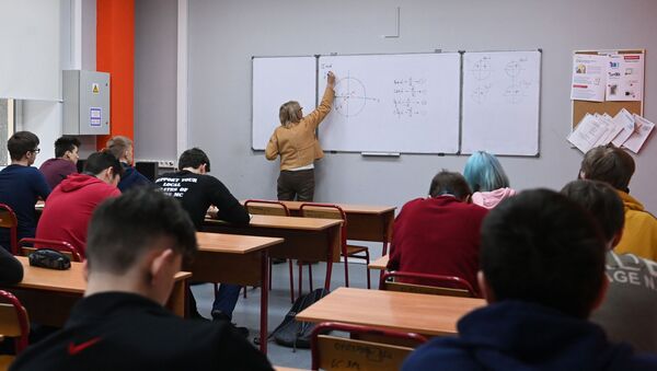 Учебное занятие в колледже. Архивное фото - Sputnik Кыргызстан