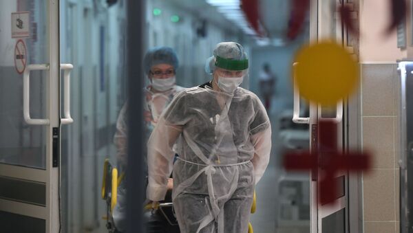 Медицинские работники в городской клинической больнице - Sputnik Кыргызстан