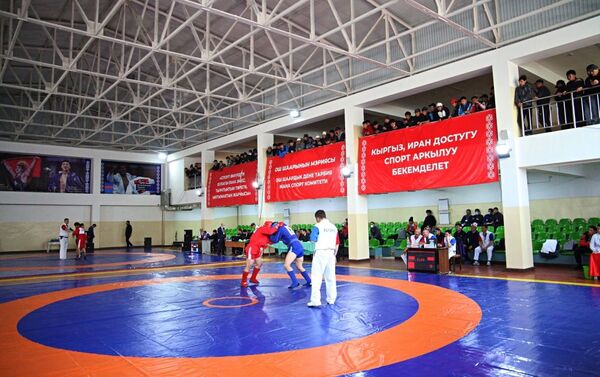 Победителей определят в 21 весовой категории (боевое и спортивное самбо среди мужчин и женщин) - Sputnik Кыргызстан