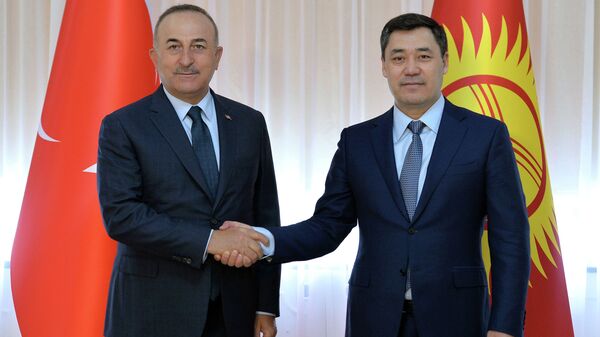 Встреча президента Садыра Жапарова и министра иностранных дел Турции Мевлюта Чавушоглу - Sputnik Кыргызстан