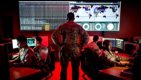 Военнослужащие 175-й группы по операциям в киберпространстве армии США. Архивное фото - Sputnik Кыргызстан