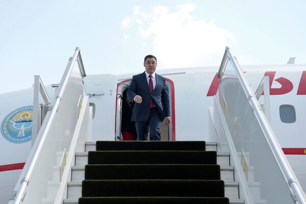 Президент Садыр Жапаров сегодня, 11 марта, с государственным визитом прибыл в Узбекистан, сообщает пресс-служба главы КР - Sputnik Кыргызстан