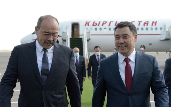 В рамках визита Жапаров проведет двусторонние переговоры с президентом Узбекистана Шавкатом Мирзиёевым - Sputnik Кыргызстан