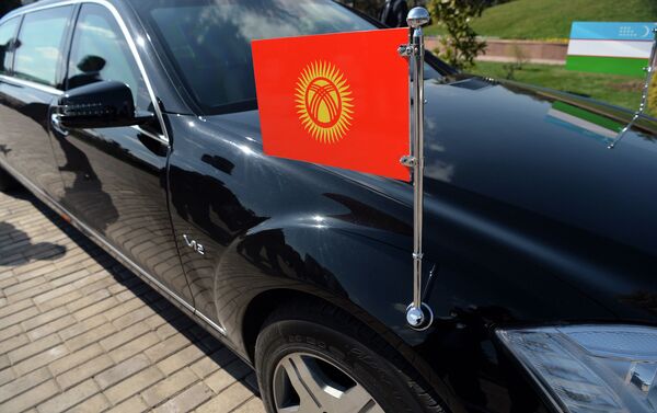 Также планируется проведение двусторонних встреч со спикерами двух палат парламента и премьер-министром Узбекистана - Sputnik Кыргызстан