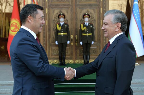Жапаров сегодня прибыл с государственным визитом в Узбекистан - Sputnik Кыргызстан