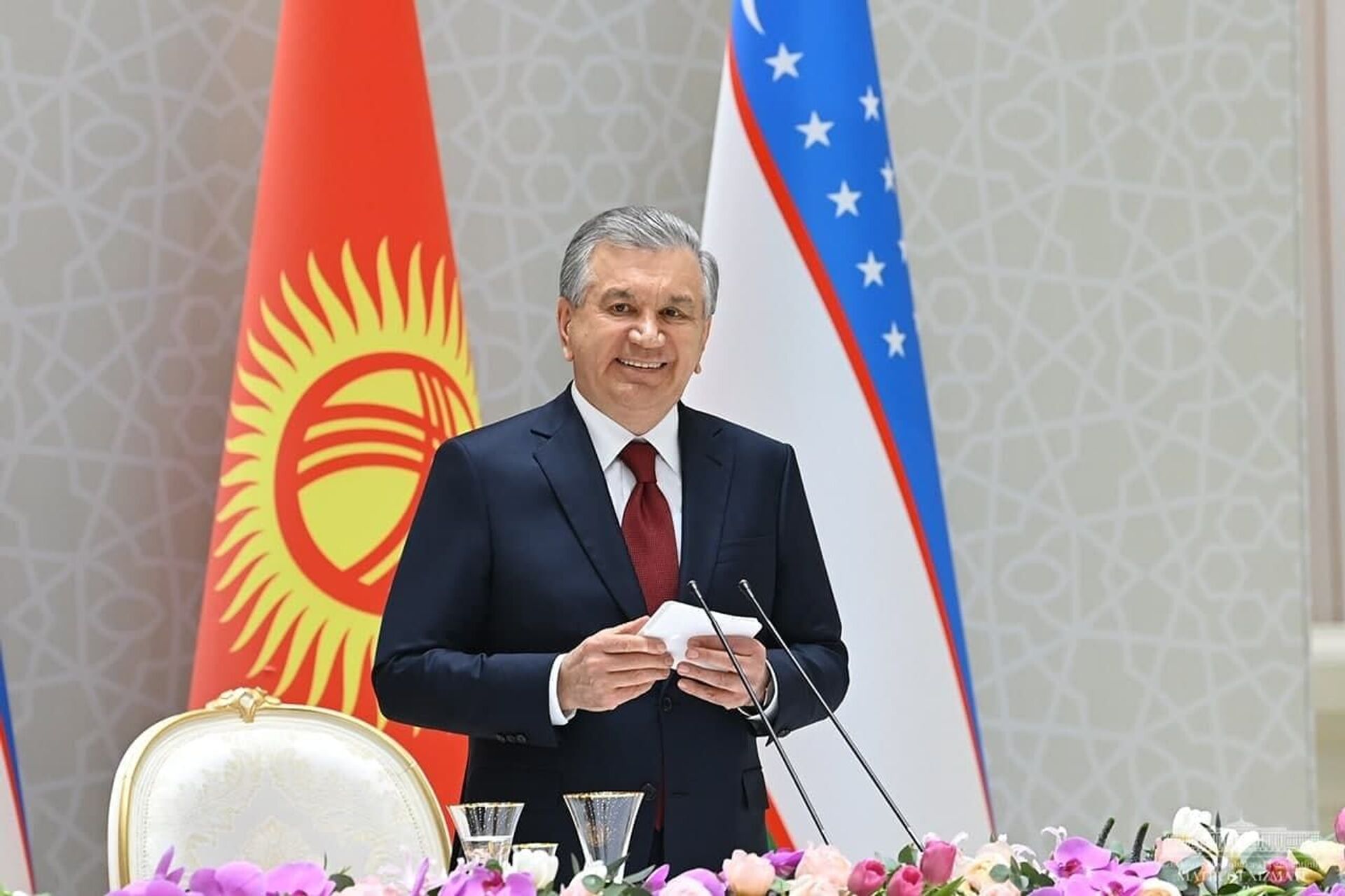 Государственный визит президента Кыргызстана в Узбекистан - Sputnik Кыргызстан, 1920, 16.12.2021