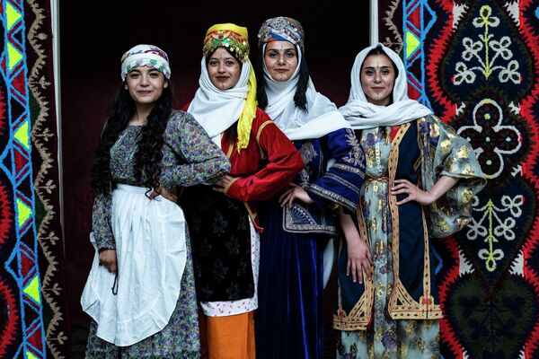 День курдской одежды в Сирии - Sputnik Кыргызстан