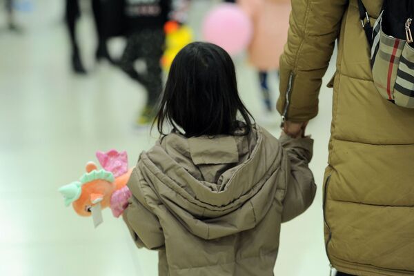 В МИД отметили, что эта гуманитарная миссия стала первым репатриационным мероприятием подобного характера и масштаба - Sputnik Кыргызстан