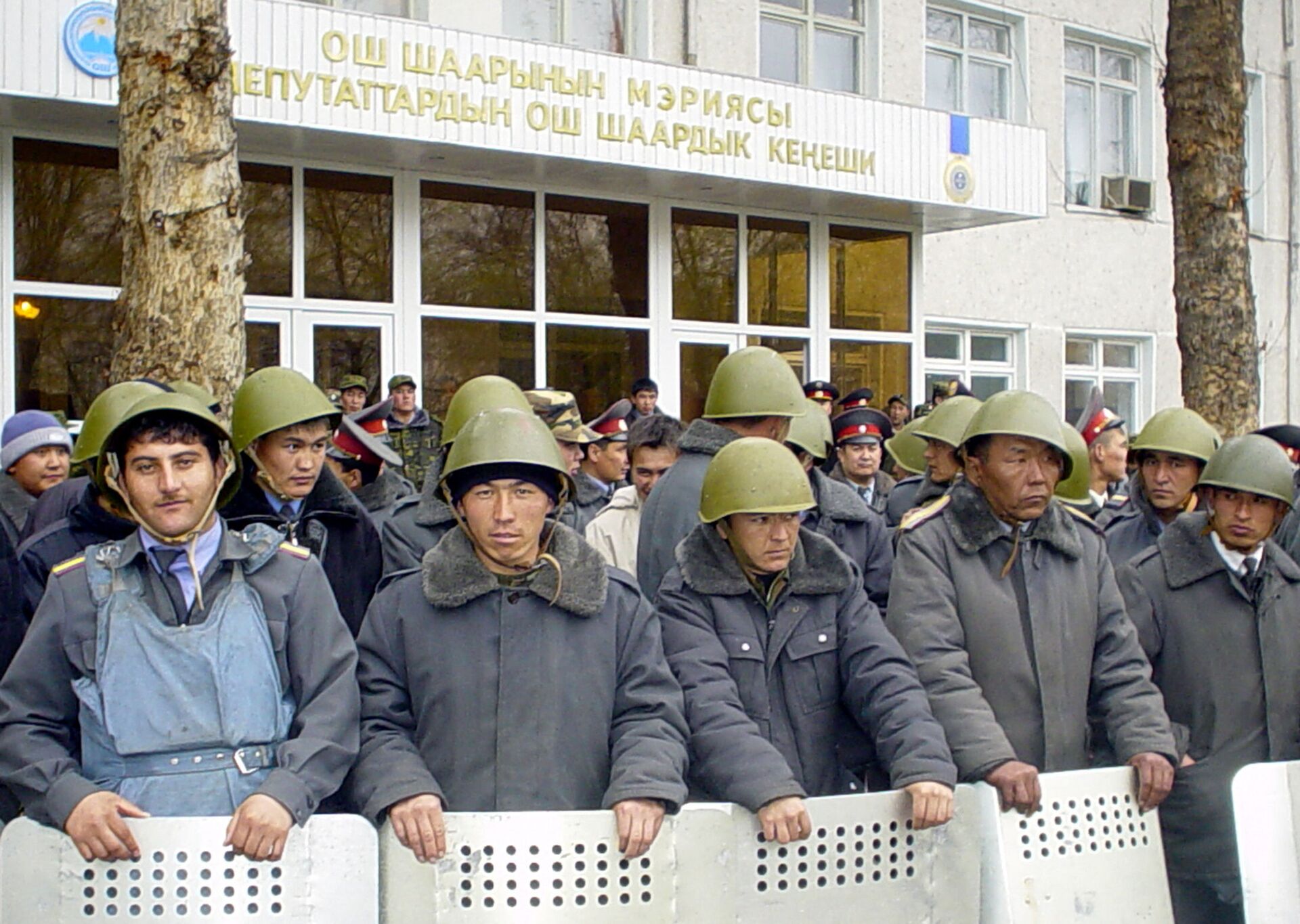 Тюльпановая революция в Кыргызстане. Март 2005-года - Sputnik Кыргызстан, 1920, 16.12.2021