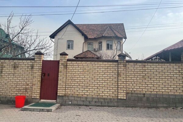 Мыйзамсыз байыган ЖК депутатынын мулкү Мыйзамсыз байыган ЖК депутатынын мулкү - Sputnik Кыргызстан