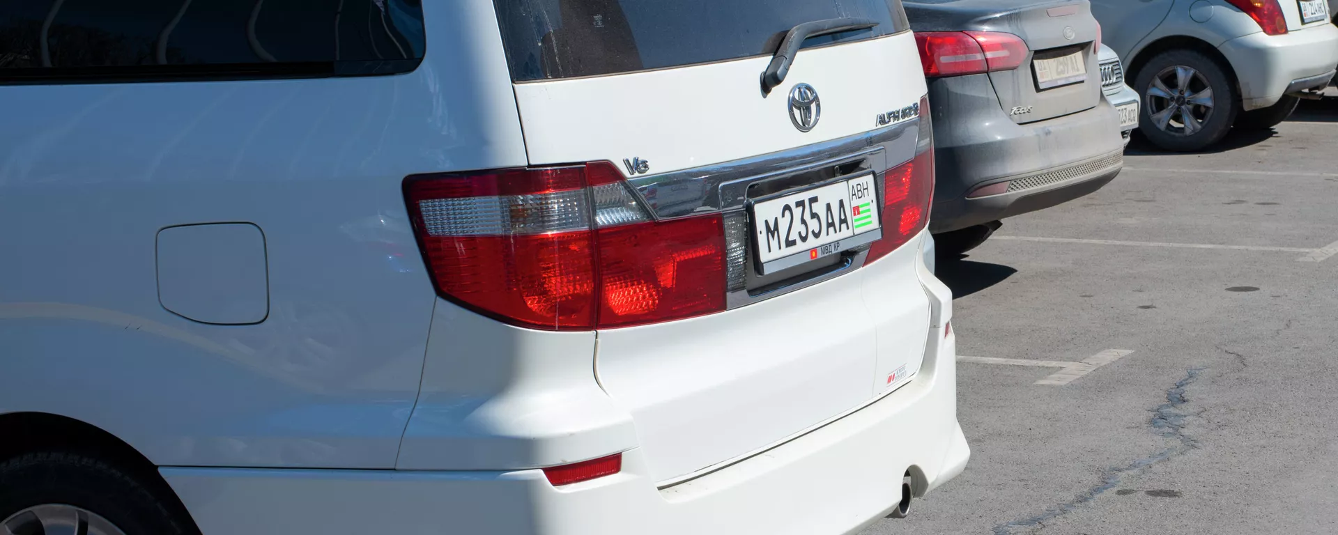 Автомобиль с абхазскими номерами - Sputnik Кыргызстан, 1920, 05.02.2026