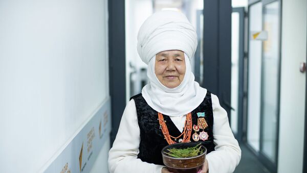 Выступающая за сохранение традиционных ценностей Жанылкан Досматова - Sputnik Кыргызстан