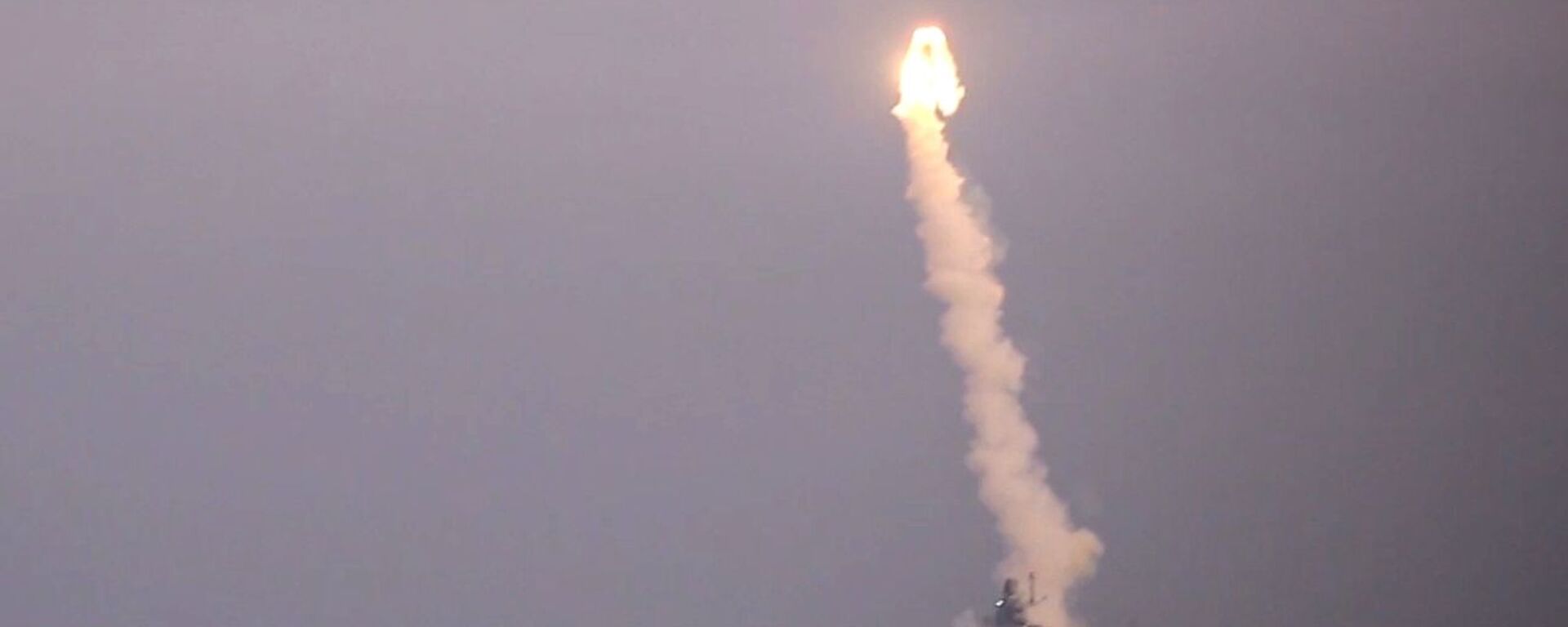 Циркон гипер үнү менен жүрүүчү канаттуу ракета. Архив Циркон гипер үнү менен жүрүүчү канаттуу ракета. Архив - Sputnik Кыргызстан, 1920, 28.03.2021