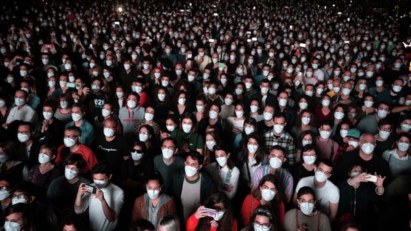 Толпа людей. Архивное фото - Sputnik Кыргызстан