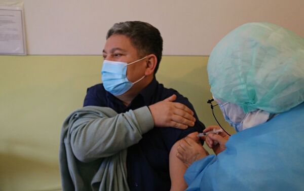 В Оше началась вакцинация от коронавируса - Sputnik Кыргызстан