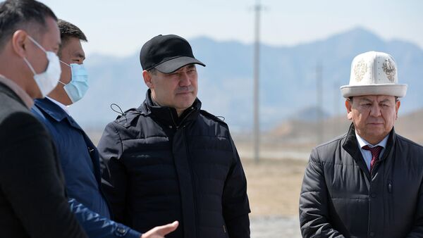 Президент Кыргызстана Садыр Жапаров ознакомился с проектом по строительству промышленных, торговых и логистических предприятий в городе Баткен - Sputnik Кыргызстан