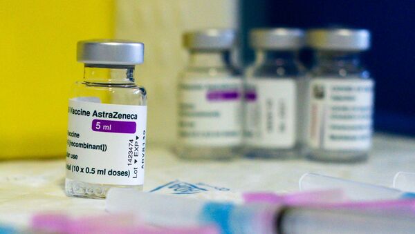 Вакцина Oxford/AstraZeneca от COVID-19 в городской больнице. Архивное фото - Sputnik Кыргызстан