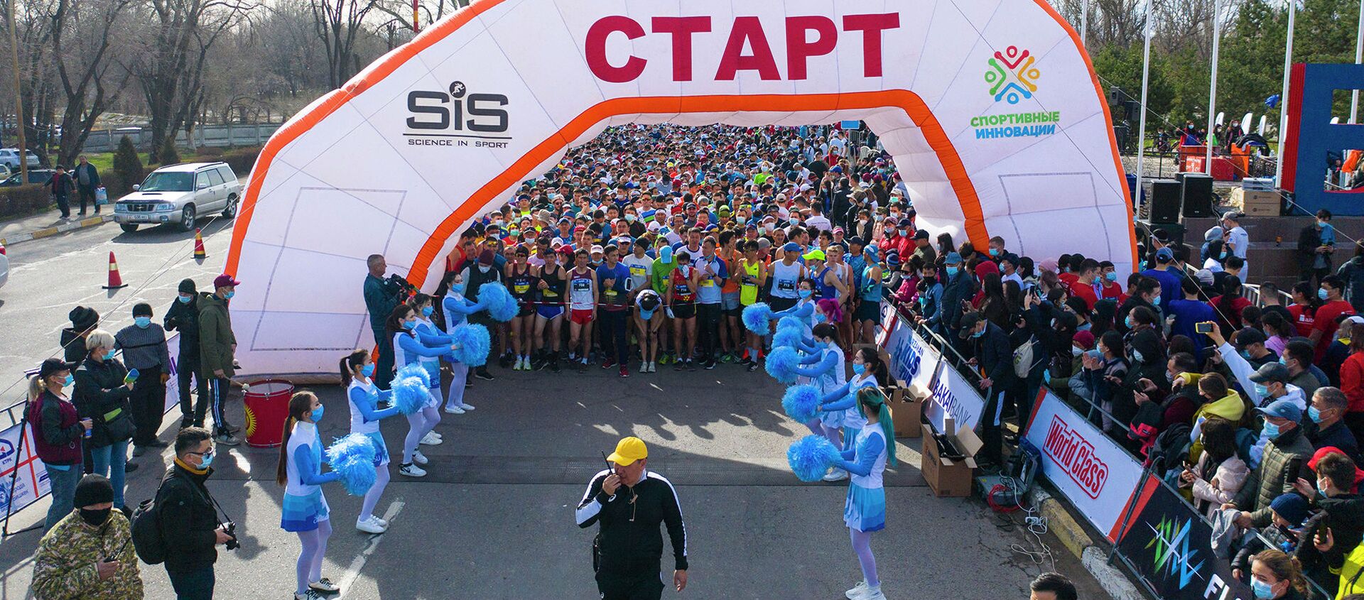 Көпкө күттүргөн жарыш. Жаз деми марафонунан видео - Sputnik Кыргызстан, 1920, 04.04.2021