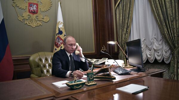 Рабочая поездка президента РФ В. Путина в Санкт-Петербург - Sputnik Кыргызстан