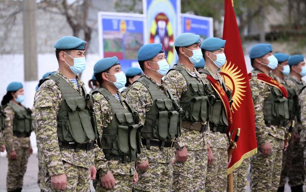 В Бишкеке в войсковой части № 10128 начались совместные кыргызско-индийские учения спецназа Канжар VII - Sputnik Кыргызстан